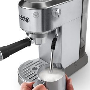 Máy pha cà phê Espresso Dedica Duo với chức năng Cold Brew