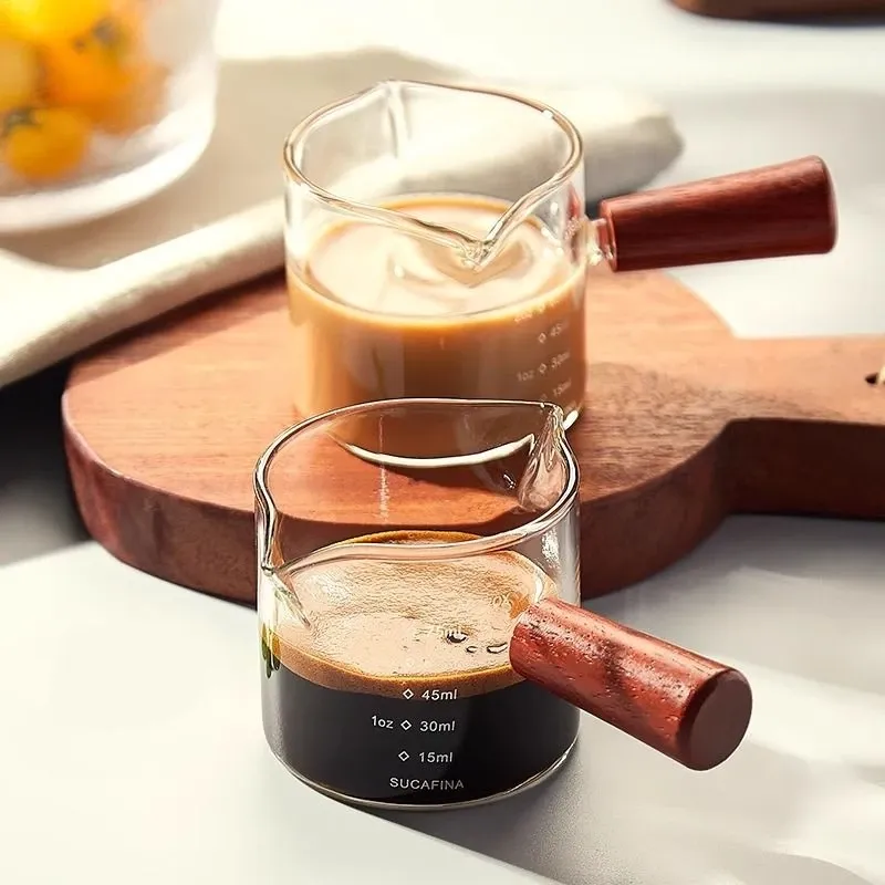 Ảnh sản phẩm Cốc chiết xuất cà phê espresso có vạch chia tay cầm gỗ chính hãng