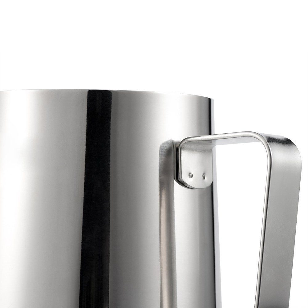 Hình ảnh thực tế Milk pitcher – Ca đánh sữa inox 350ml chính hãng Hình ảnh thực tế Milk pitcher – Ca đánh sữa inox 350ml chính hãng
